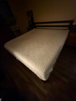 Queen Mattress with Metal Bed Frame