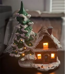 Retro Ceramic Christmas House with Light Up Tree - 100% Functional Vintage