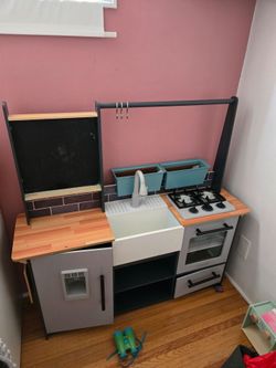 Kids Play Kitchen Set with Chalkboard