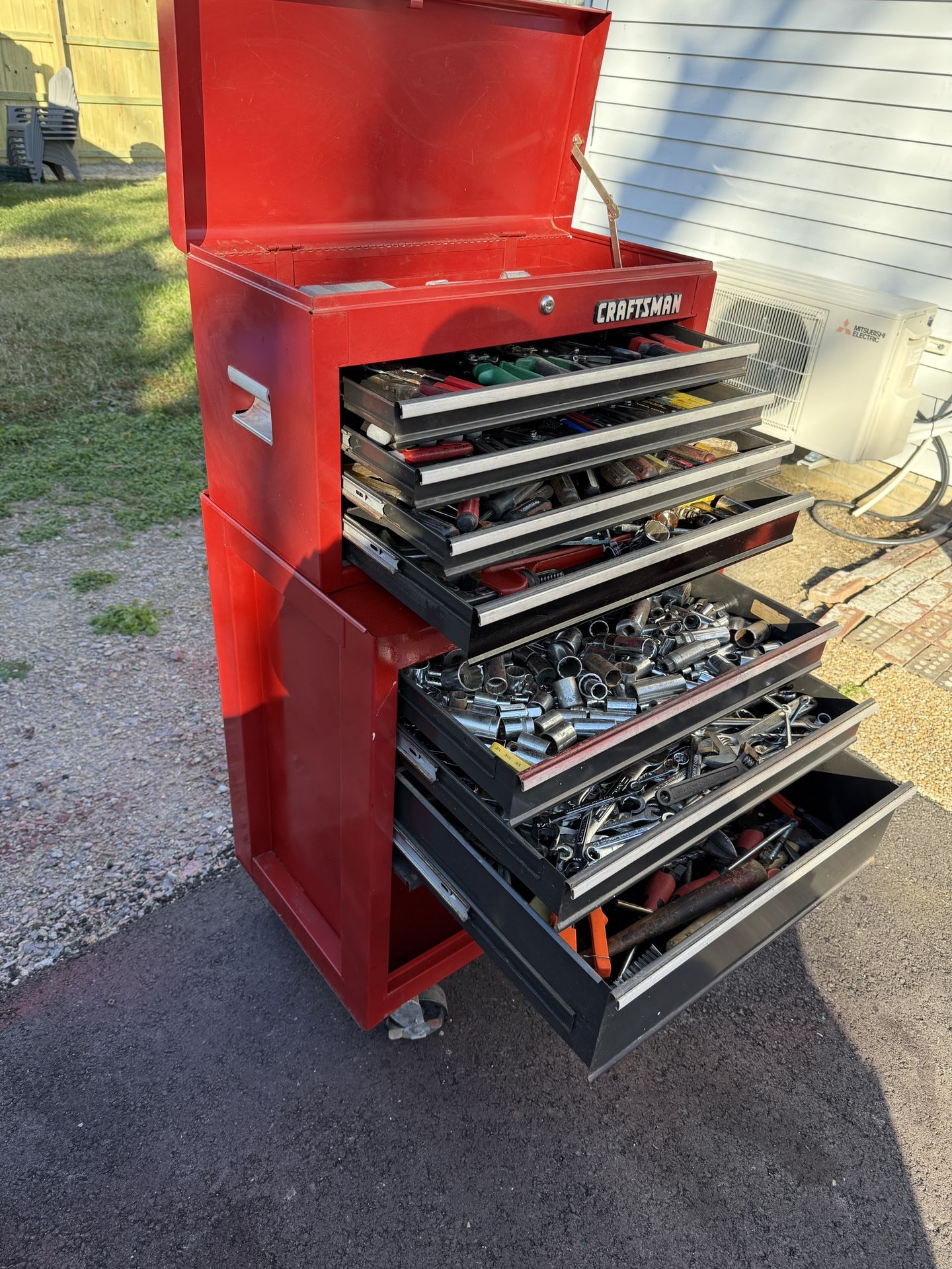 Craftsman Rolling Tool Chest WITH TOOLS! 