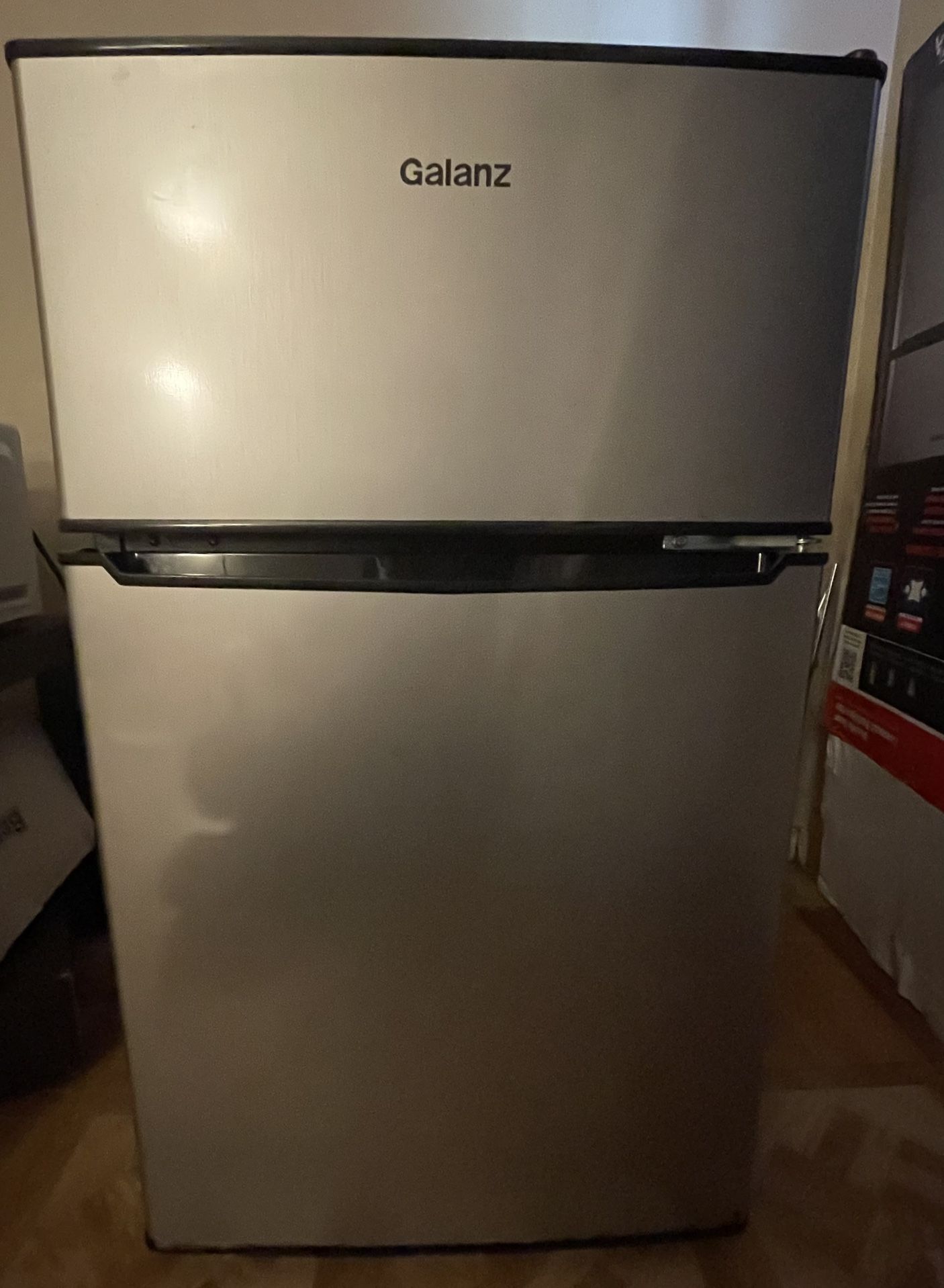 Galanz Mini Fridge with Freezer