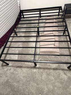 Black Metal Platform Bed Frame - Queen size