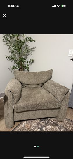 2 Oversized Single Sofa Lounge Chairs