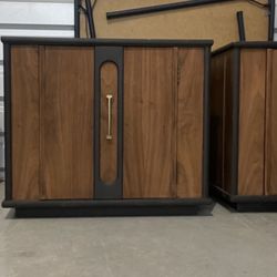 Vintage MCM Mersman 31-35 Walnut End Tables/Nighstands (2)