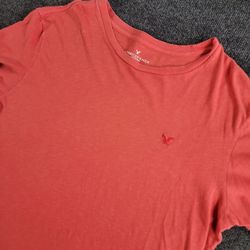 American Eagle T-Shirt Red Large