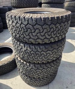 33x12.50r15 BFGOODRICH KO I'm selling this set of tires with 95% life left on all 4