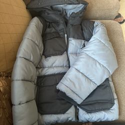 Jordan Puffer Jacker. Size L 12-13 Years 
