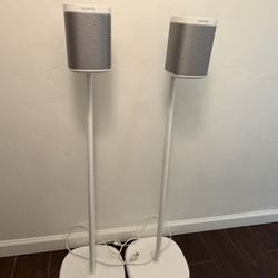 2x Sonos Play:1 with Stands