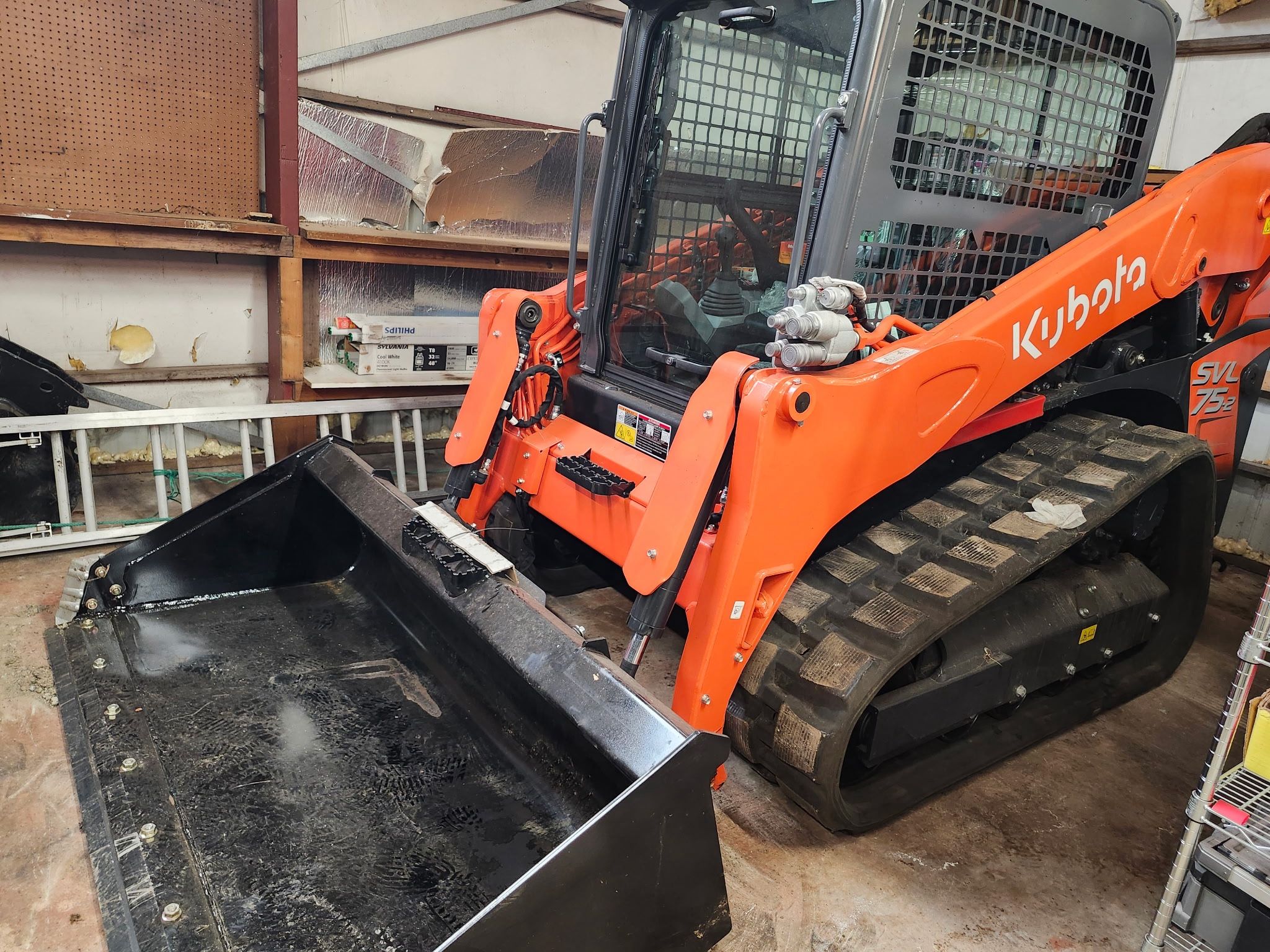 2022 Kubota SVL75-2 Only Used 2.9Hours