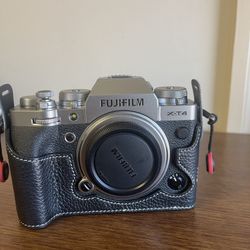 Fujifilm X-T4 26.1 MP Mirrorless Camera - Silver (Body Only) - Low Shutter Count