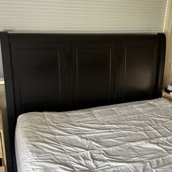 Black queen bed