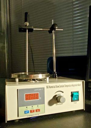 Photo 85-2 Numerical Show Constant Temperature Magnetism Mixer