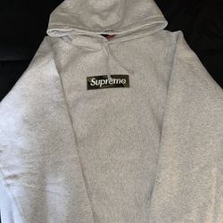 Supreme Hoodie 