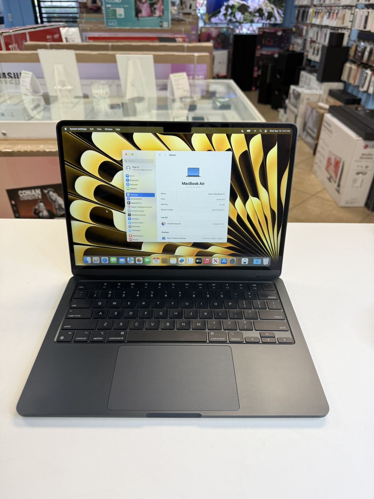 MacBook Air 13 inch M3 chip 16GB Memory 512GB with Apple Care till