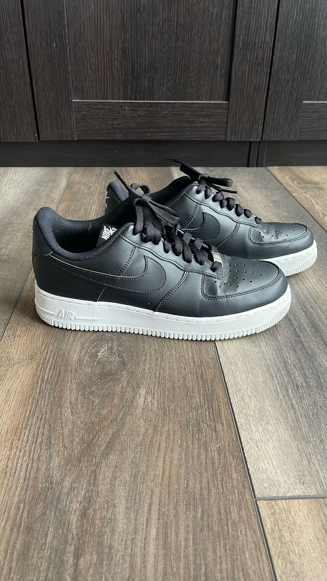Nike Air Force One Black-And-White M9 / W10.5