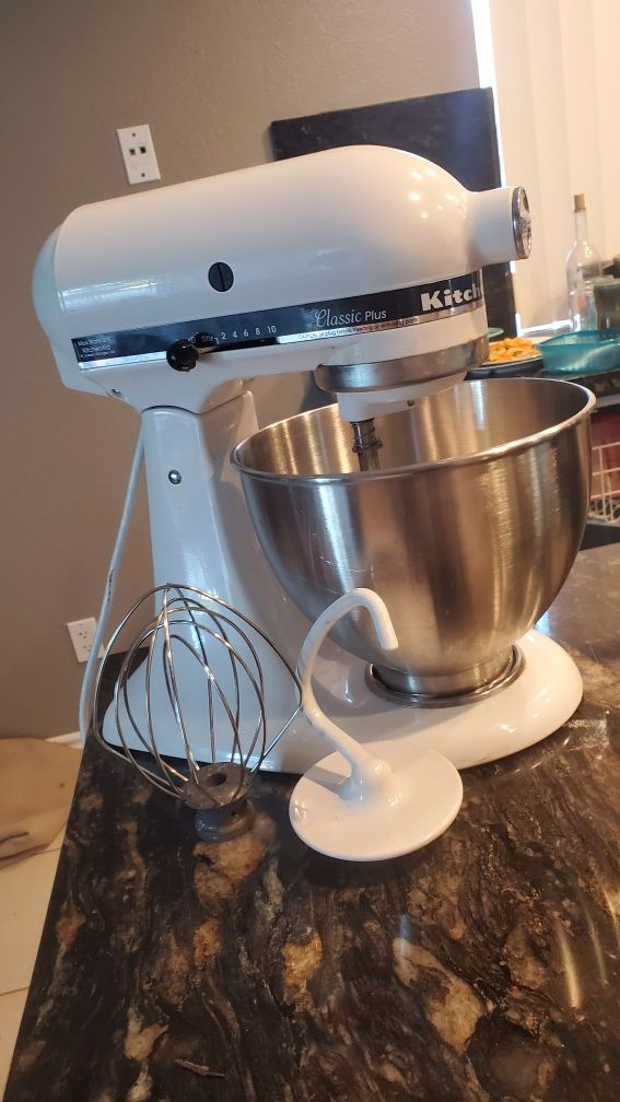 Kichen Aid Mixer, works like New!