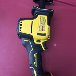 12 v saw dewalt 