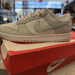 Nike Dunk Low (Never Worn) 41052-2