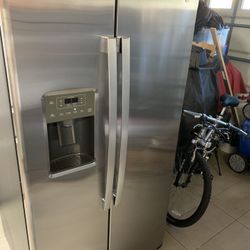 GE Refrigerator 2025