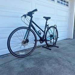 Trek Zektor 3 Disc Urban Commuter - Shimano Sora