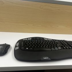 Logitech Keyboard 