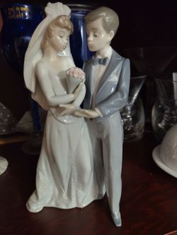 Lladró 5885 - "From This Day Forward" Porcelain Figurine - Excellent  Condition $225