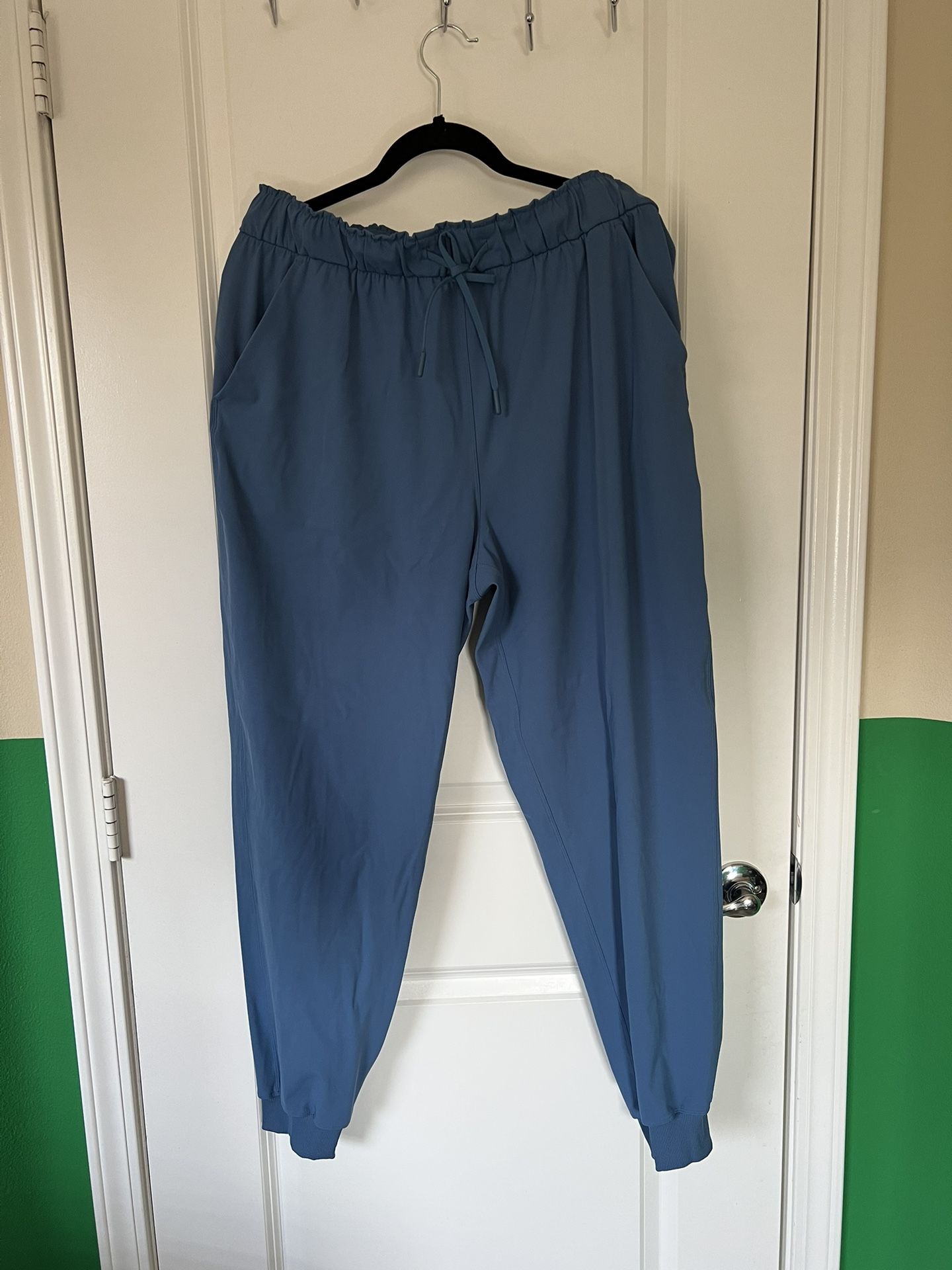 Lululemon Stretch High Rise Jogger