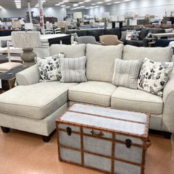 New 92” Chaise Sofa 🔥🔥 SALE