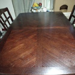 Dining Room Table 