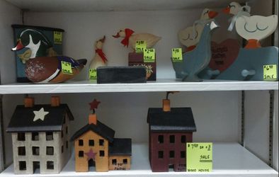 Country Decor - Accent Pieces