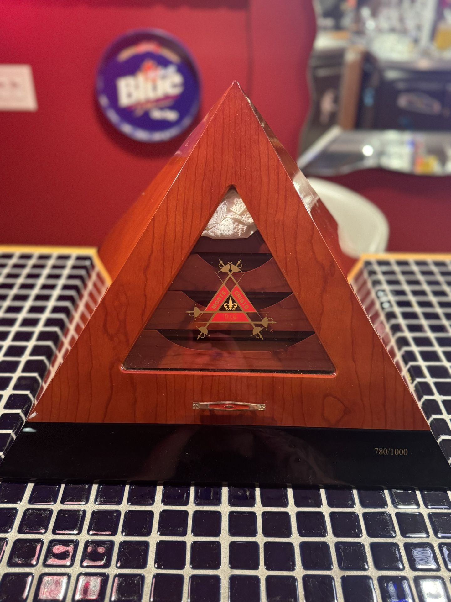Monte Cristo Cigar Humidor - LIMITED EDITION 780-c1000