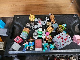 Minecraft & Roblox Characters. Animals. Blocks. Weapons. Etc..
NOT PIECING OUT
Willing to trade for new boxed Lego set - show me what you got 😉