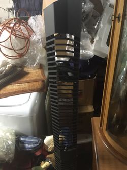 Cd tower with weighted base
