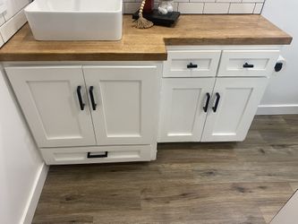 Carpentry cabinets