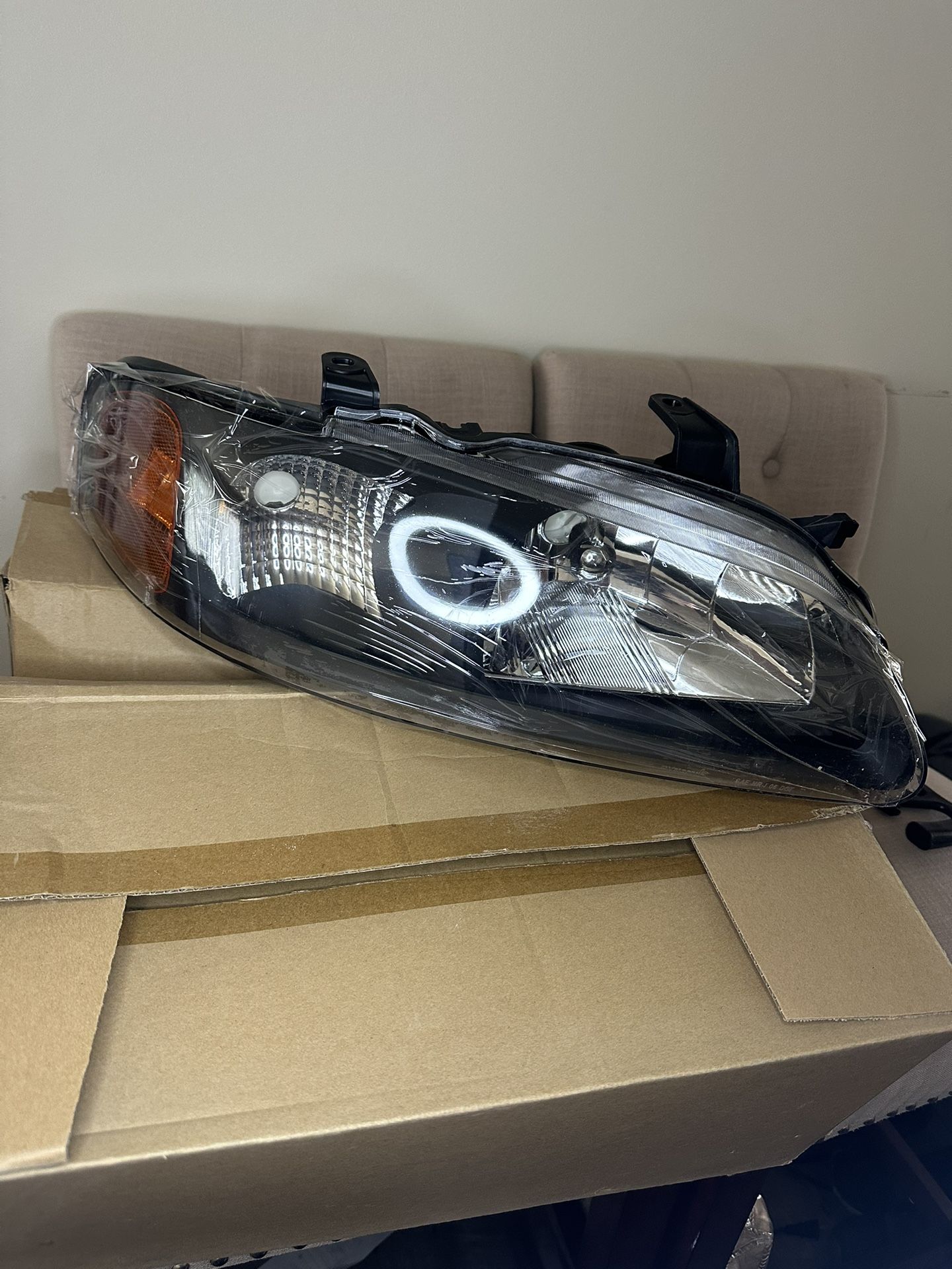 2000-2003 Nissan Sentra Headlights