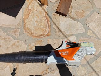 Stihl blower and battery