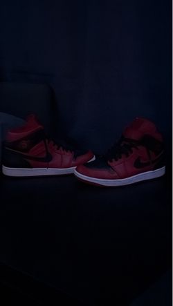 Nike Air Jordan 1 Mid Reverse Bred Black Red Size 10