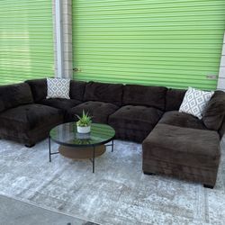 *Free Delivery* Modular Sectional Couch Sofa & Ottoman 