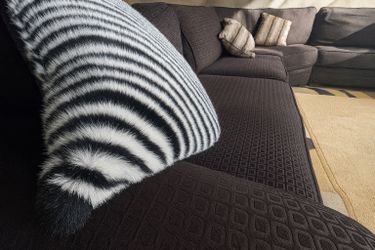 (FREE DELIVERY 🚚)Beautiful La-Z-Boy Sectional Couch