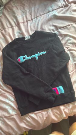 Champion women’s sweatshirt