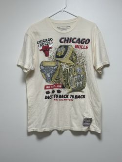 Mitchell & Ness Hardwood Classics Chicago Bulls Triple Rings T Shirt Men’s XL 