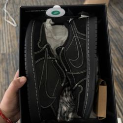 Jordan 1 Low x Travis Scott “Black Phantom”