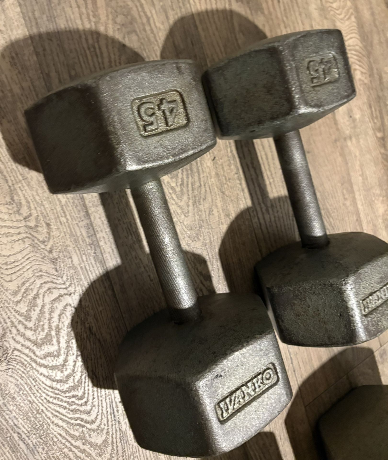 Vintage set. (2) IVANKO Hex Dumbbells 45 lbs Total: 110 lbs $1.7 per pound.