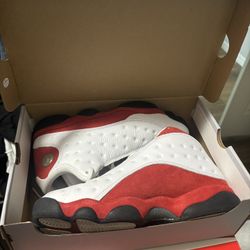Chicago / Cherry Jordan 13s