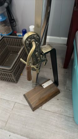 Rogar Estate table top corkscrew