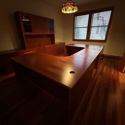 Executive Office Furniture Desk