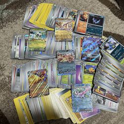 Over 500 Pokémon Cards + Charizard! 