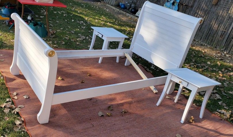 Solid Oak Shabby Chic Twin Sleigh Bed Set with 2 Night Stands!