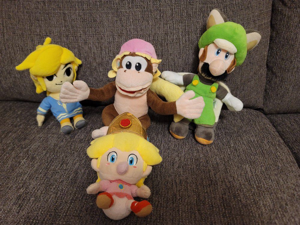 Lot Of Nintendo Plush Dolls
