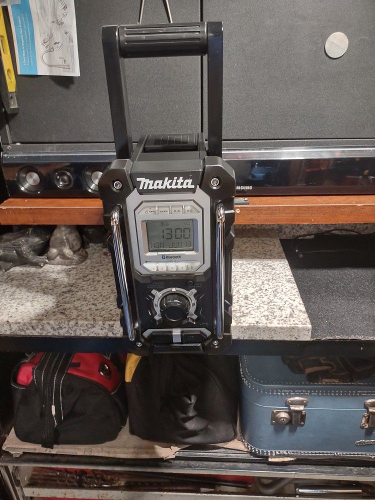 Makita Blootooth radio
